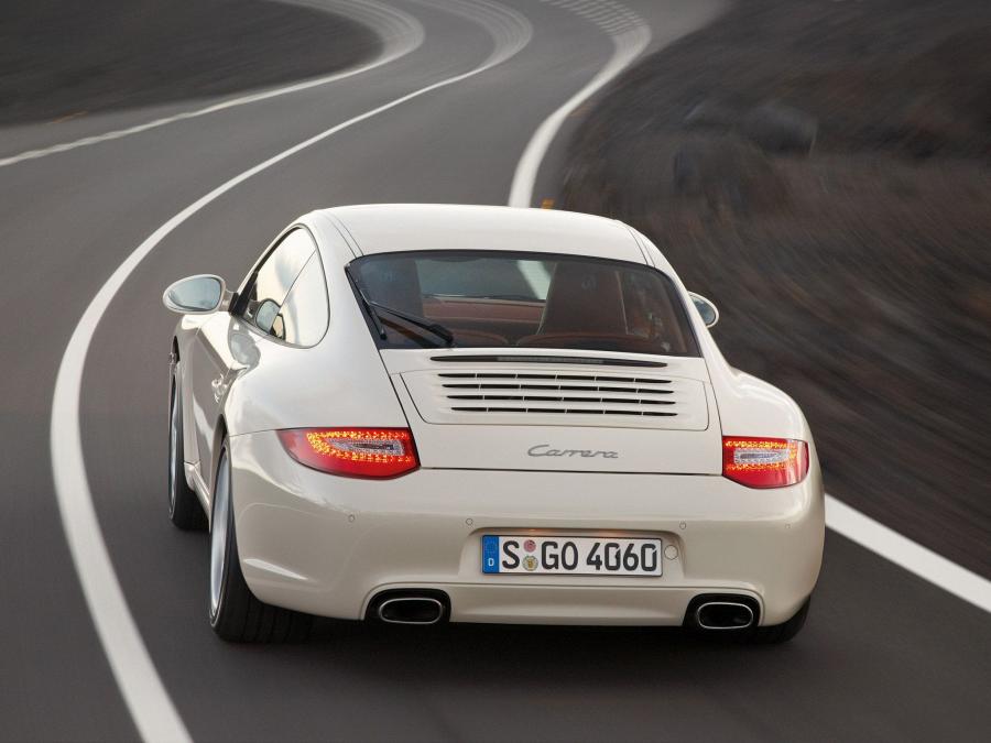  Porsche 911 2008 года  (фото 31 из 40)